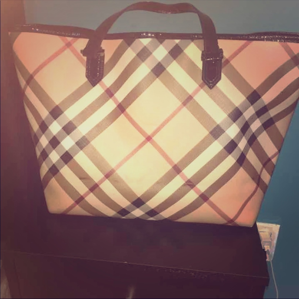 Large burberry tote bag 100% AUTHENTIC!!!!